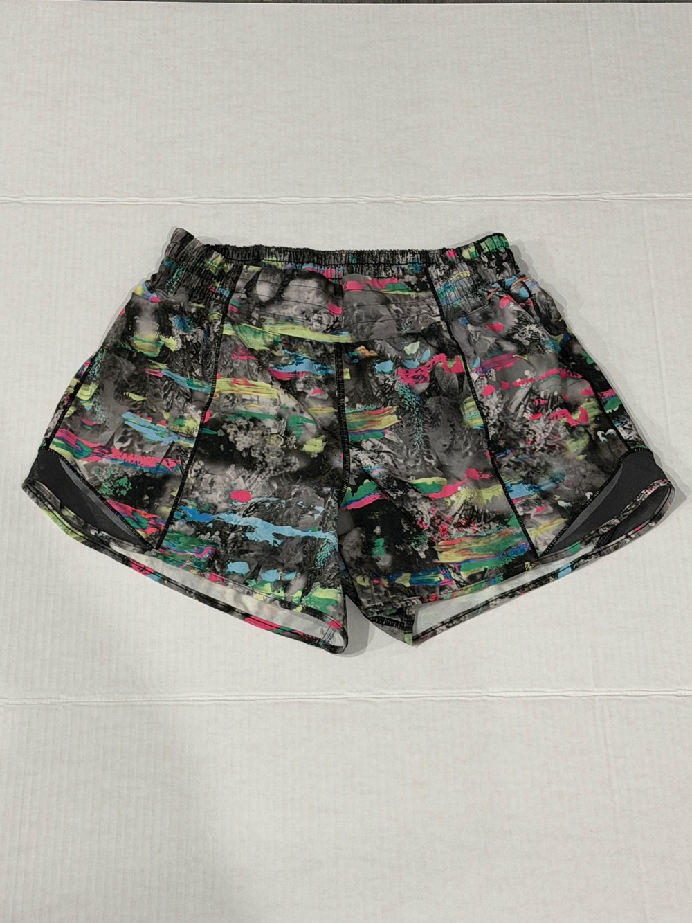 lululemon Black Multicolor Abstract Print Athletic Shorts